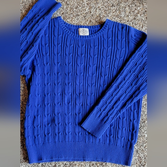 Sweater - Picture 2 of 2